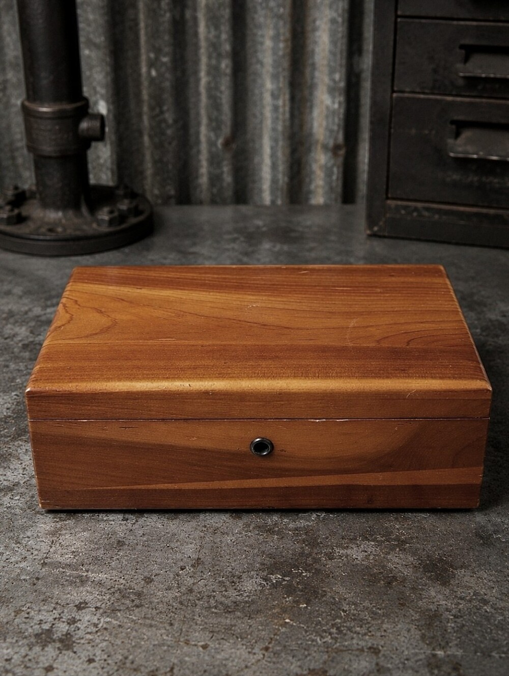 Lane Cedar Chest Salesman Sample Wood Jewelry Craft Stash Box *FLAW* NO KEY